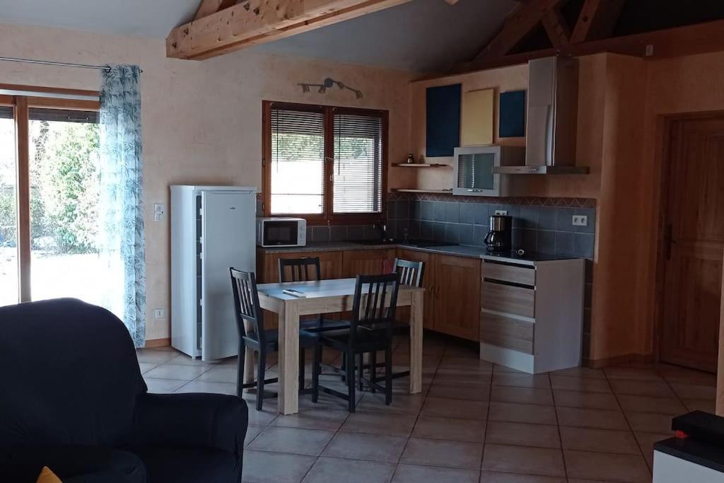 Chalet 2 Chambres En Savoie Pour 1 A 4 Personnes Gerbaix 外观 照片
